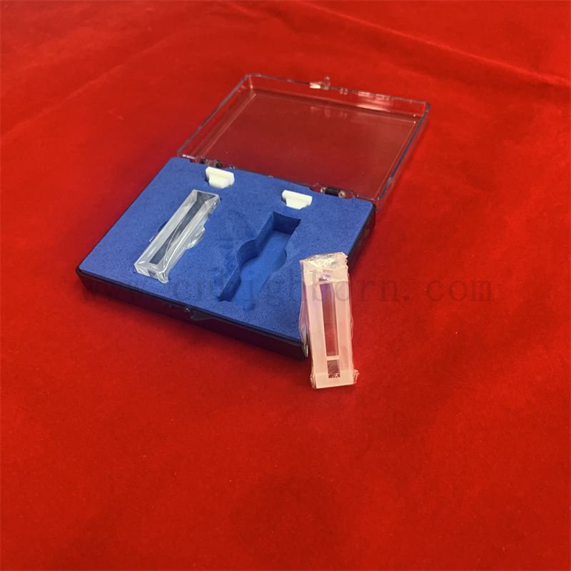 Wärmewiderstand Labor Research Quarzglas Cuvette Analysator Benutzerdefinierte Mikromessermesserzelle