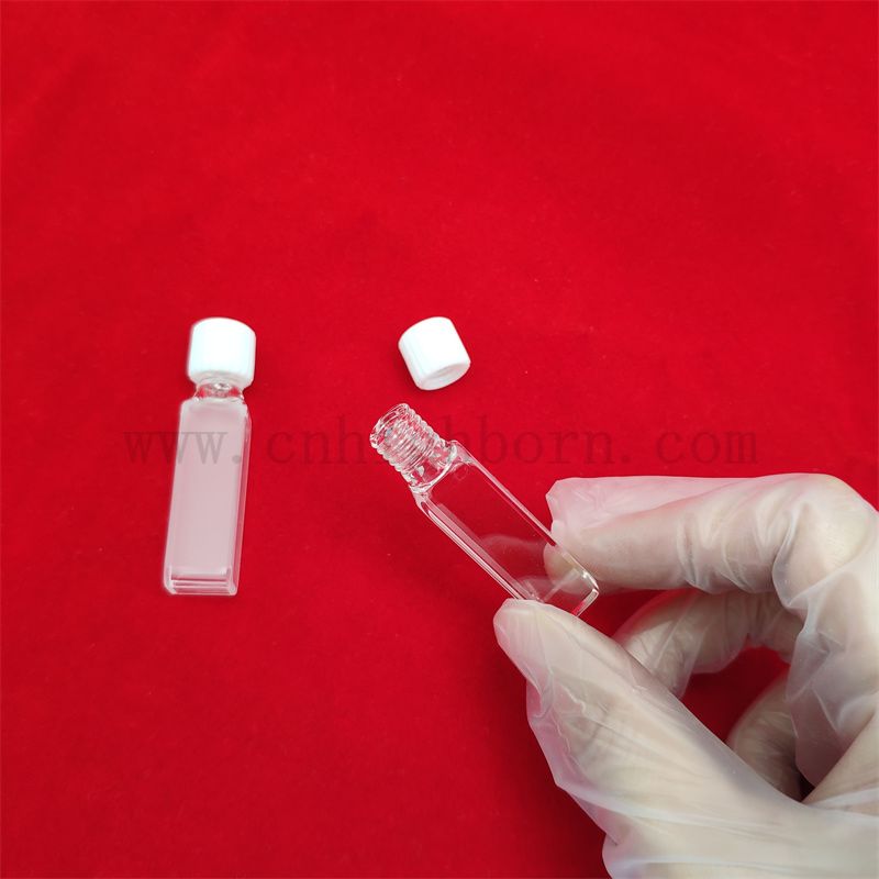 Standard klare optische Glaszelle 2 Seiten transparente Quadratlaborlabor Glaswaren Quarzglas Cuvette