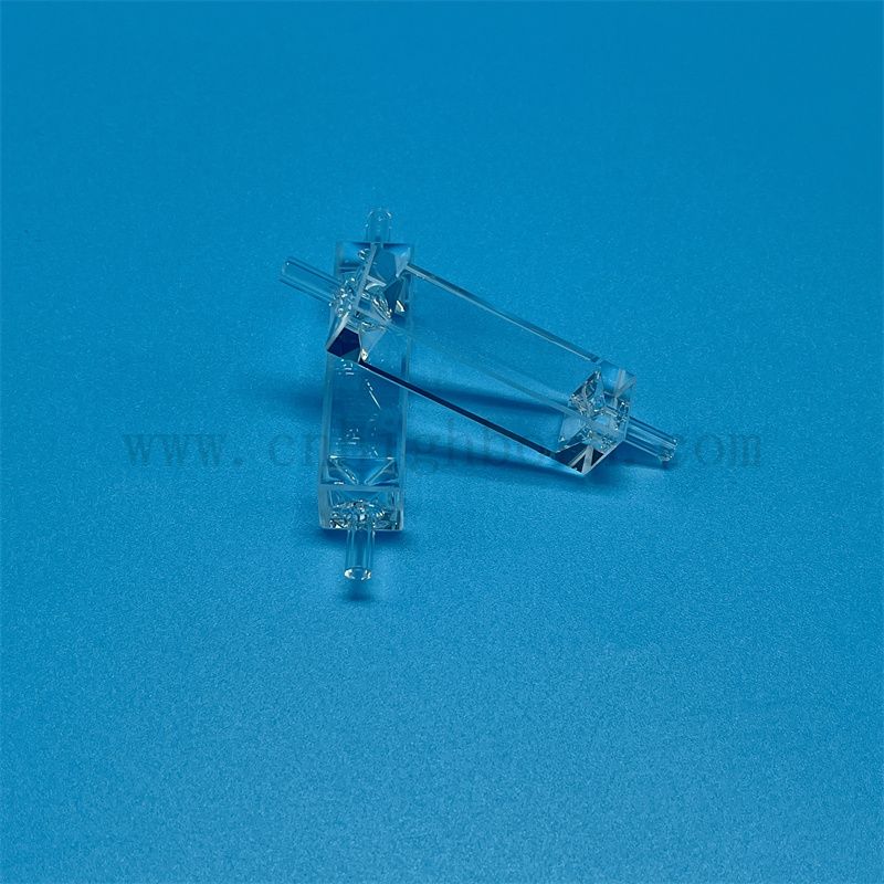 Benutzerdefinierte hohe Präzision klare Quarzglaskuvette optische Durchflusszelle für die Umgebung mit Verbindungsrohr