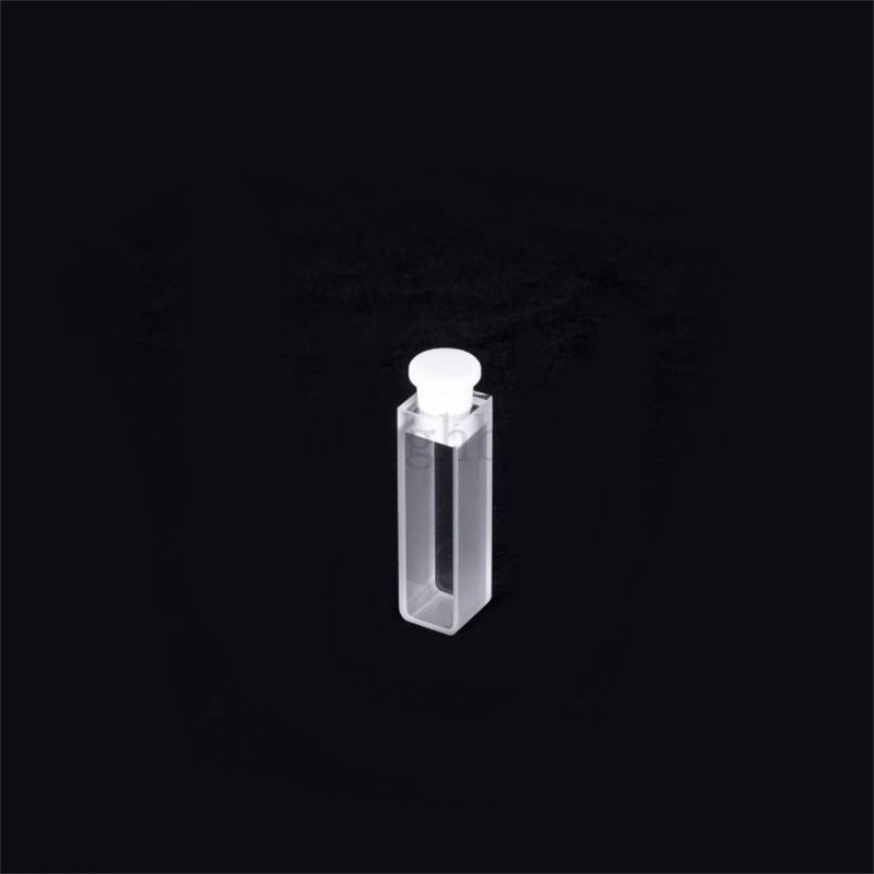 Laborforschung Quarzinstrumente Q114 Quarz Cuvette 3,5 ml Standard optische Glaszelle mit Stopper