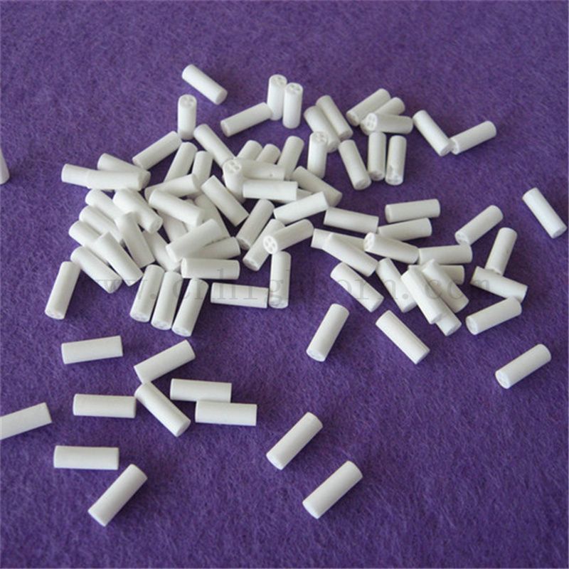 Customized 95 Alumina Vier Lochrohr weiß hochfestes Al2o3 Keramikrohr