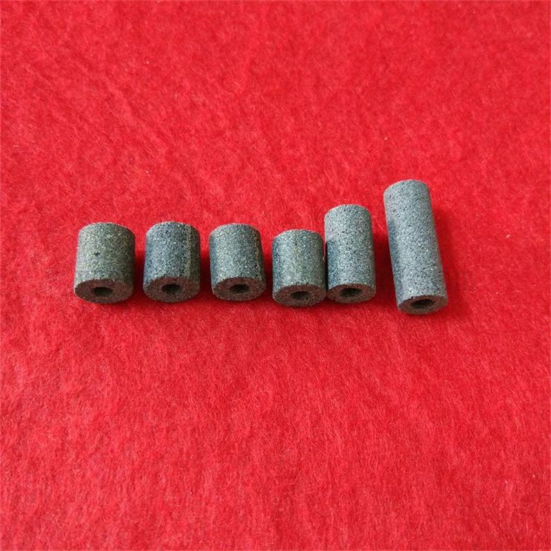 Customized Sic Silicon Carbid Keramikfilterrohr Einstellbarer Porosität Sic Poröses Keramikrohr