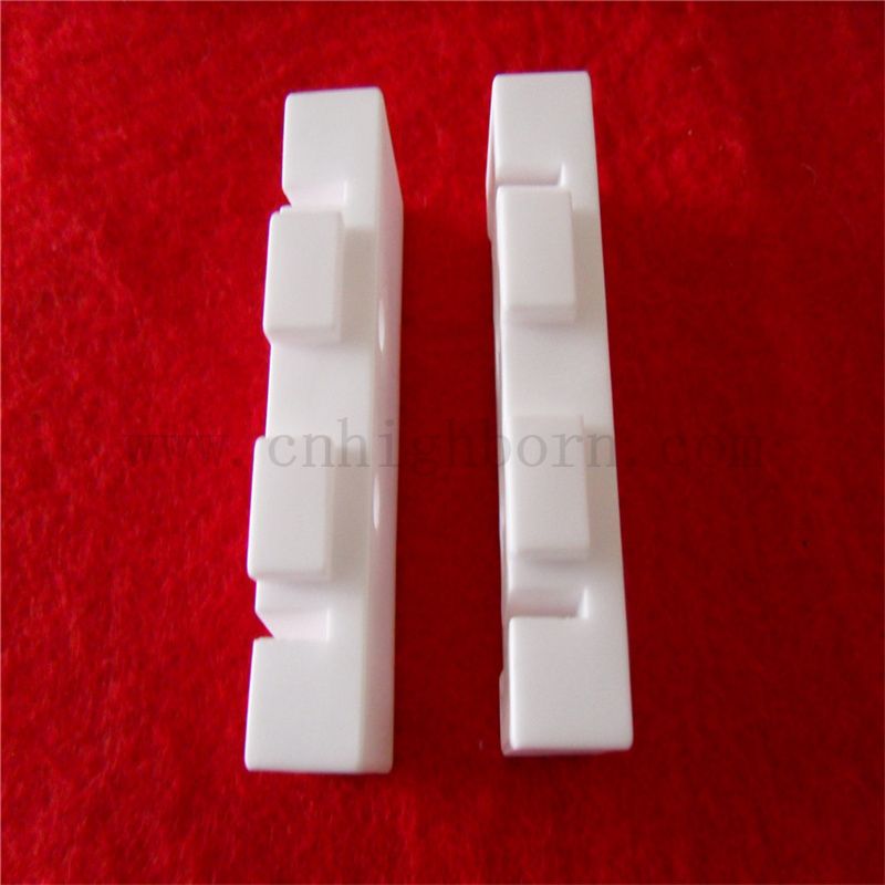 Customisierte elektrische Isolierung 95%AL2O3 Alumina Keramikblockteile