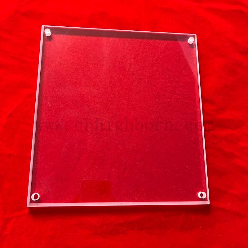 Professionell produzierter Laserschneidquarz fusioniert Silica Quadrat -Platte mit Loch