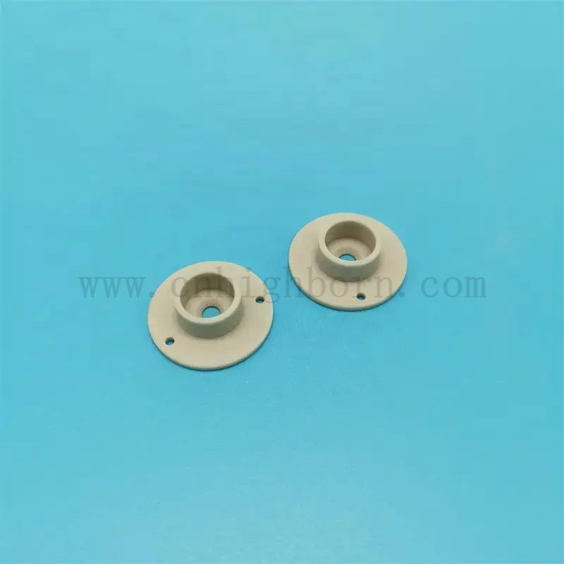 Hohe thermische Leitfähigkeit 170W/mk Aluminiumnitriddichtung Isolation Kühlkörper Keramikkomponenten