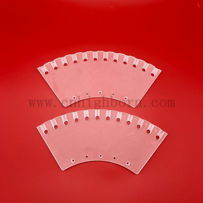  UV Customized JGS2 Fusion Silica Clear Bohrlöcher Quarzplatte