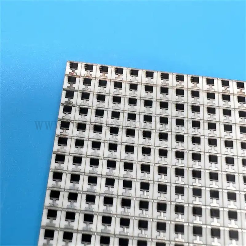 Passen Sie mehrschichtige Alumina -Keramik -Substrate dicker Filmkreis an