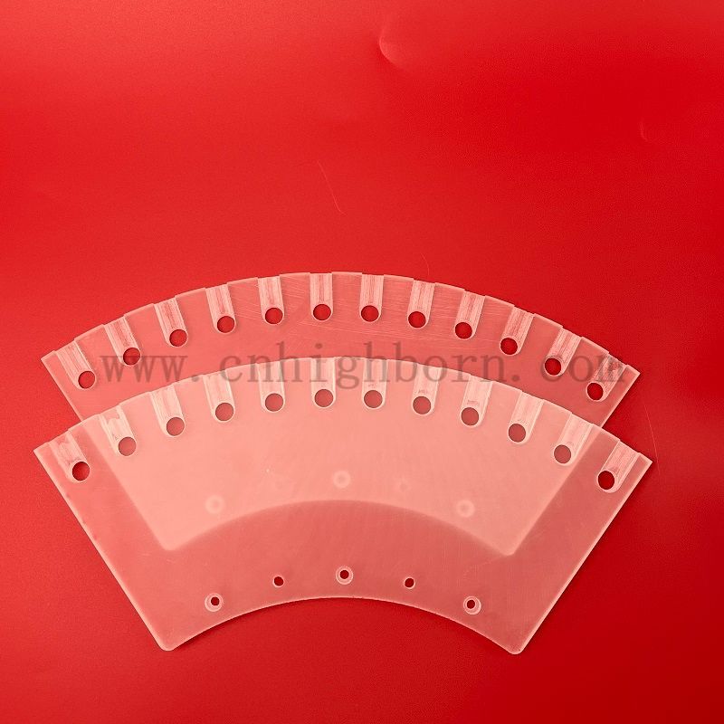  UV Customized JGS2 Fusion Silica Clear Bohrlöcher Quarzplatte