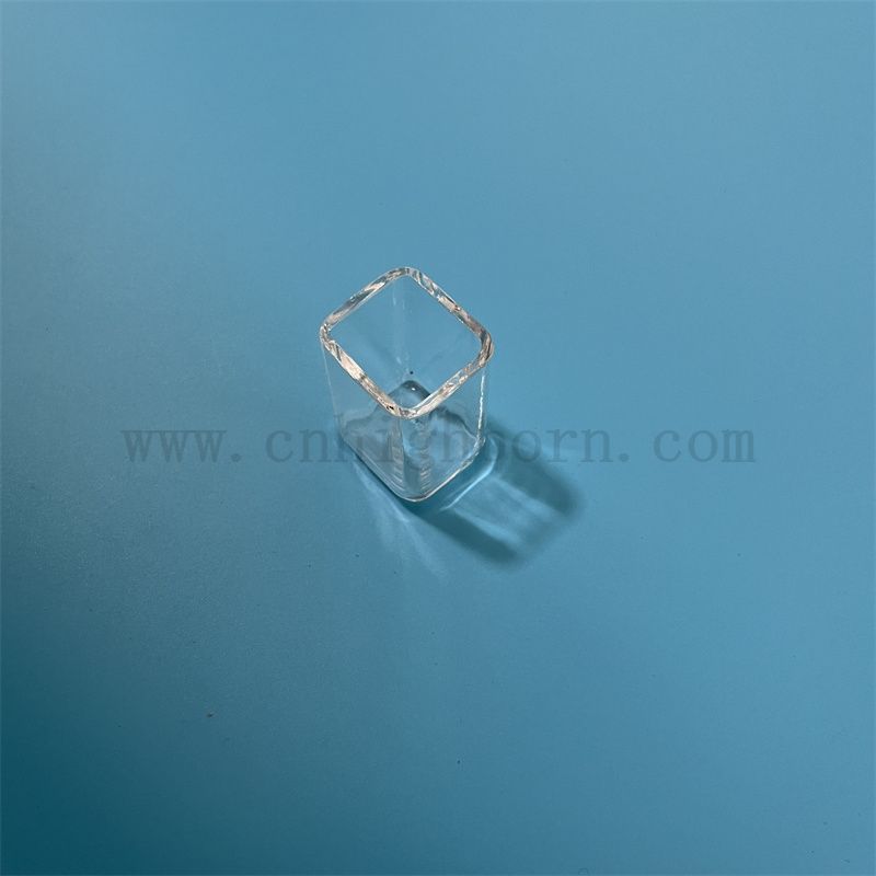 Wärmewiderstand Customisierte transparente quadratische Quarzglasröhre 