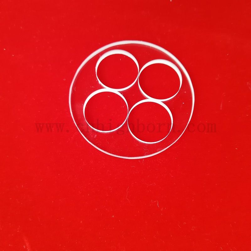 92% transparente Quarzglas UV Fusion Silica -Platte mit Laserbohrlöchern