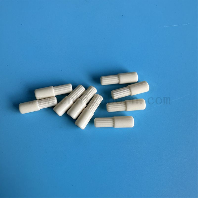 Kundenspezifische isolierende 99 % Al2o3-Aluminiumoxid-Keramikstabteile
