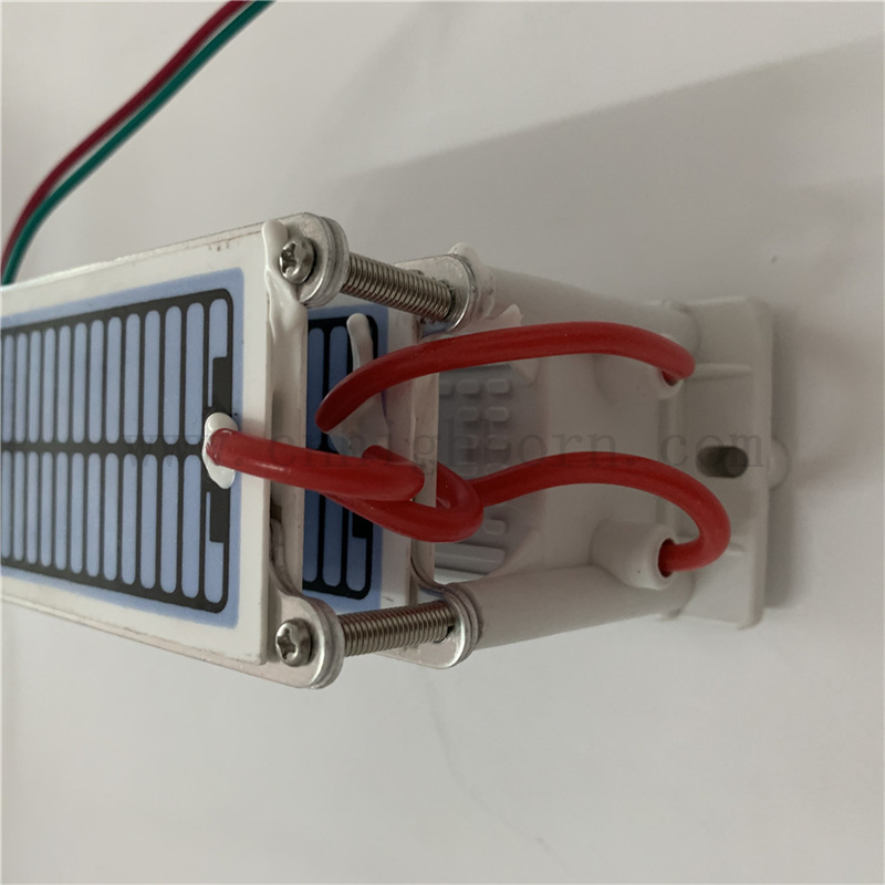 Tragbares Auto -Luftreinigungs -Keramikplatten -Ozongeneratormodul