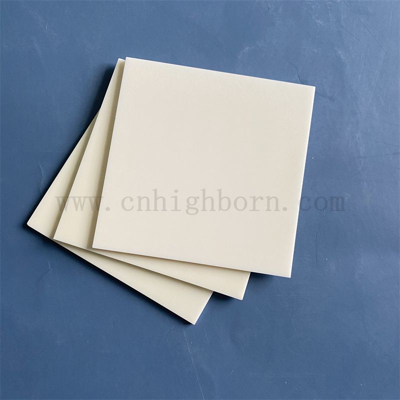 Polierte 99% AL2O3 Keramik -Isolierungsplatte Alumina Blechhalter