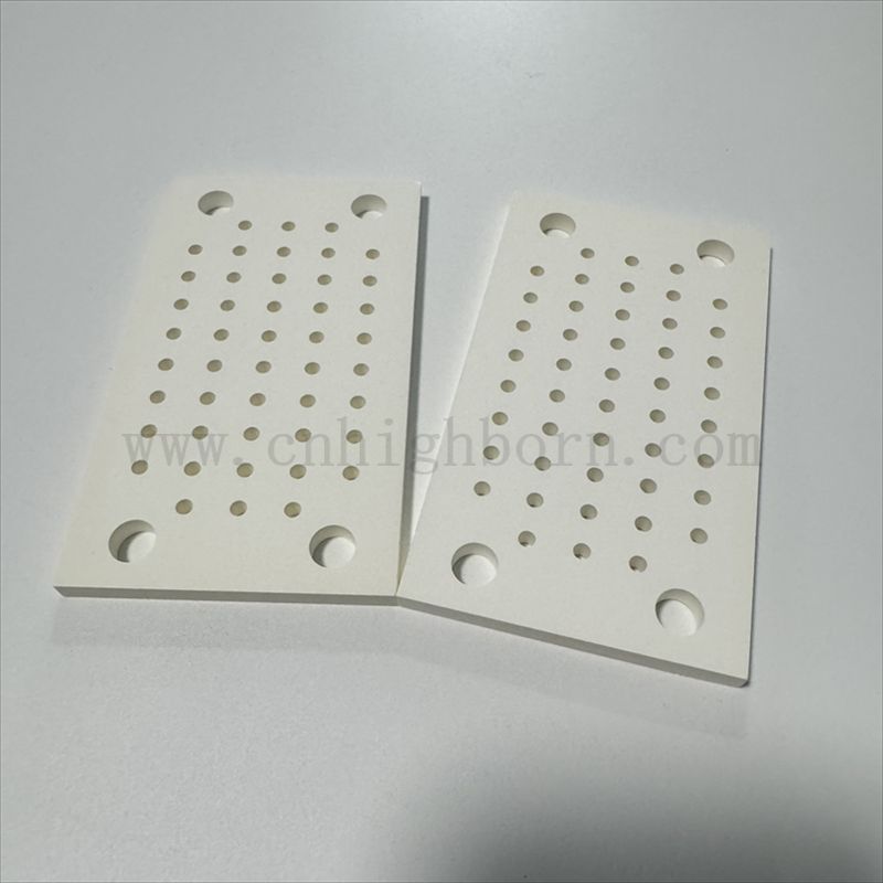 Wärme Stabilität Wärme Leitfähigkeit kubisch weiße Bornitridplatine BN -Platte mit Loch