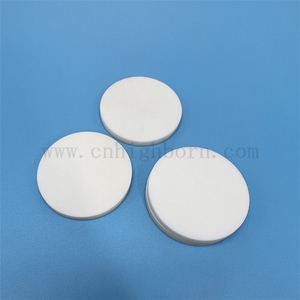 Maßgeschneiderte Aluminiumoxidscheibe aus 99 % Al2O3-Keramik mit glatter Oberfläche
