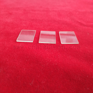 Quadratische transparente Quarzglasplatte mit einer Dicke von 1 bis 10 mm für Heizlampen