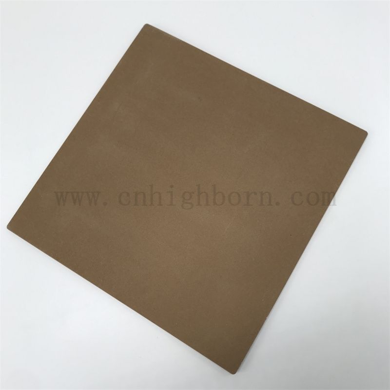 Anpassbare gleichmäßig verteilte Apertur poröser Alumina -Keramikblech Adsorptionskreisscheibe