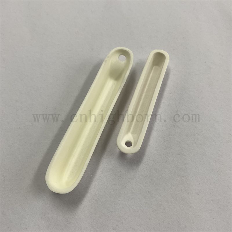 Hochtemperaturbeständiges Al2O3 Keramik Crucible Hochreines Aluminiumoxid -Porzellanboot mit einem Loch