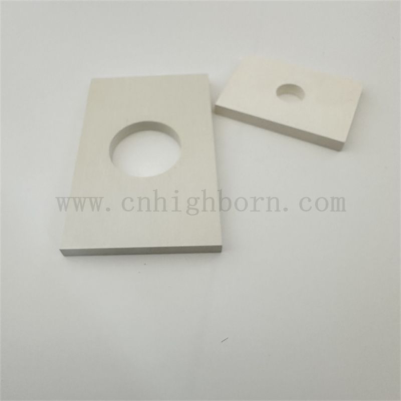 99% Bornitridplatte mit Loch Customized Bn Ceramic Unrevular Board