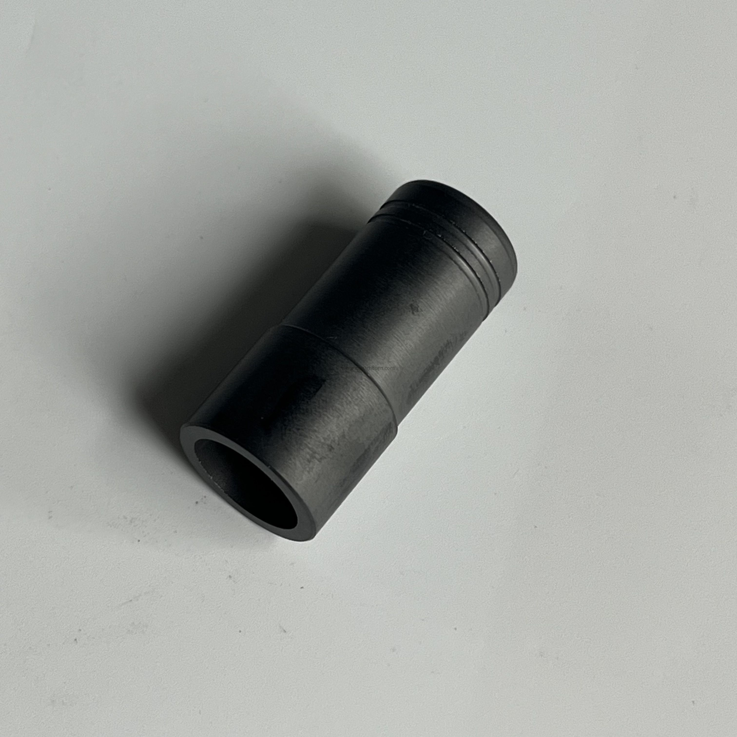 Isolator Siliziumkarbidrohr SiC Keramik Unregelmäßiges Rohr