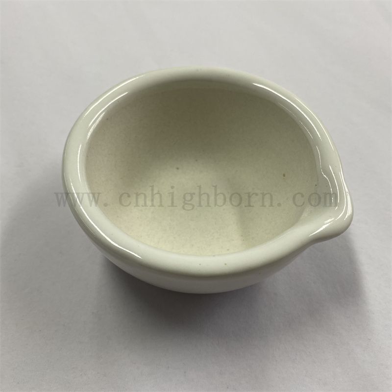 Porzellanmörser und Stößel für Schullabor -Schleifschale mit Ausguss