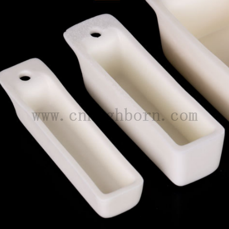 Rechteckig Korundal Al2o3 Keramikboot mit Loch Aluminiumoxid Tiegel Pot für Laborwissenschaftliche Forschung