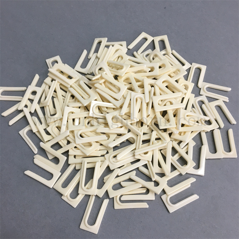 Verschleißfestigkeit Al2o3 Alumina Keramikgarnführer Textile Keramik -Traverse -Typen Guides