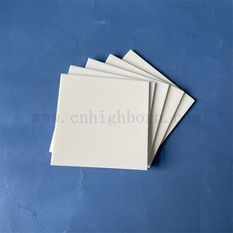 Polierte 99% AL2O3 Keramik -Isolierungsplatte Alumina Blechhalter