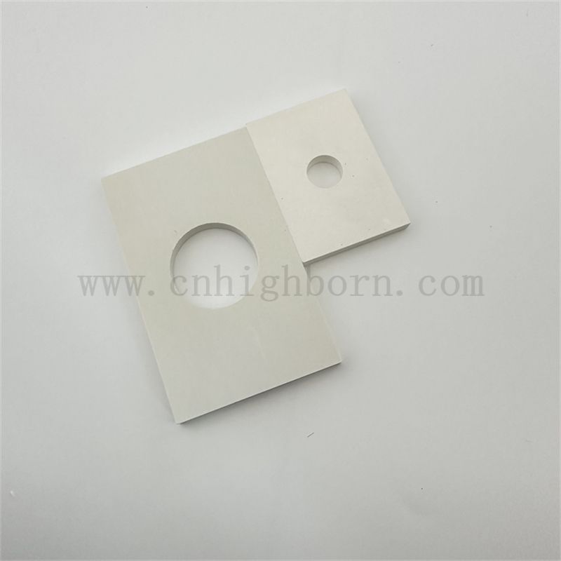 99% Bornitridplatte mit Loch Customized Bn Ceramic Unrevular Board