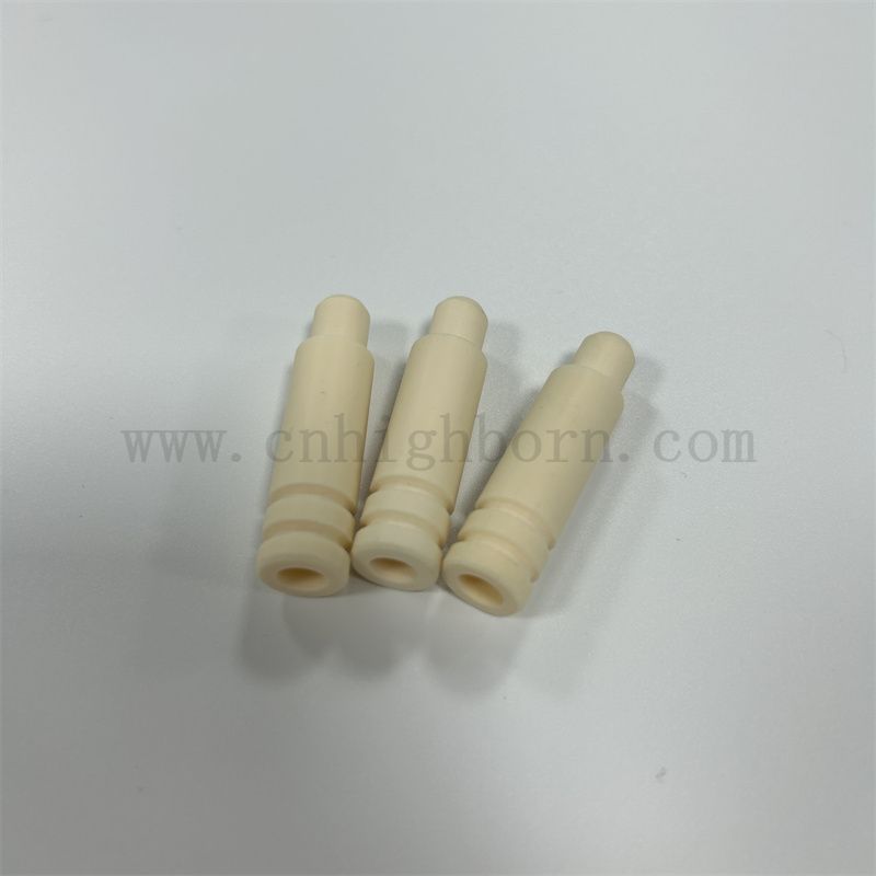 Elektrische Isolierpräzision 99 Aluminurchina Porzellan Al2o3 Keramikrohr mit Schritt