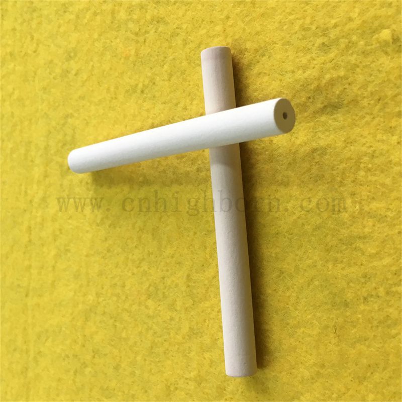 Benutzerdefinierte Porosität weiße poröse Aluminiumoxid -Keramikrohre Al2o3 Filterrohre