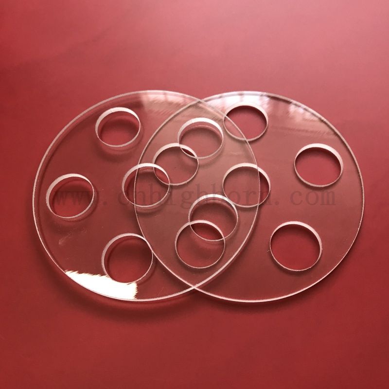 Customized Laser gebohrte transparente Silica -Glasplatten -Quarzscheibe mit Löchern