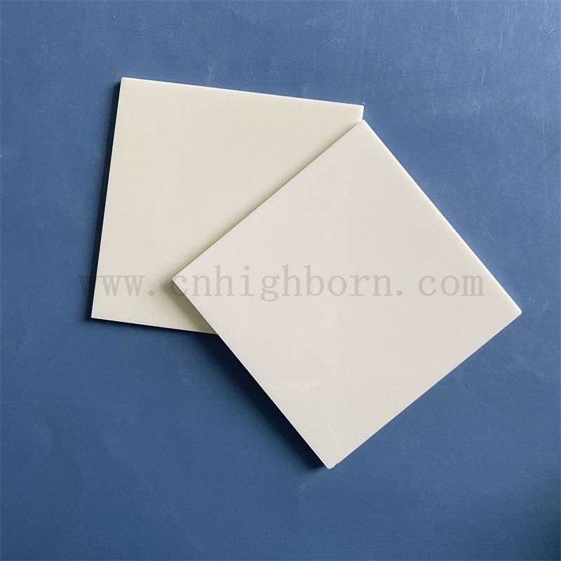Polierte 99% AL2O3 Keramik -Isolierungsplatte Alumina Blechhalter