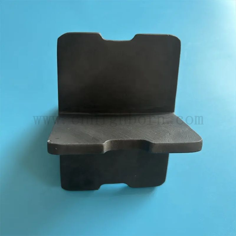 Professionelles kundenspezifisches SSIC Sintered Silicon Carbid -Form -Teile Sic -Keramikhalter mit speziellem Design