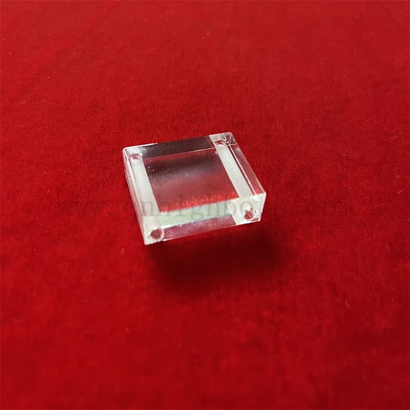 Hohe Sendance quadratisch klare polierte Quarzglasblech mit Laserbohrungen