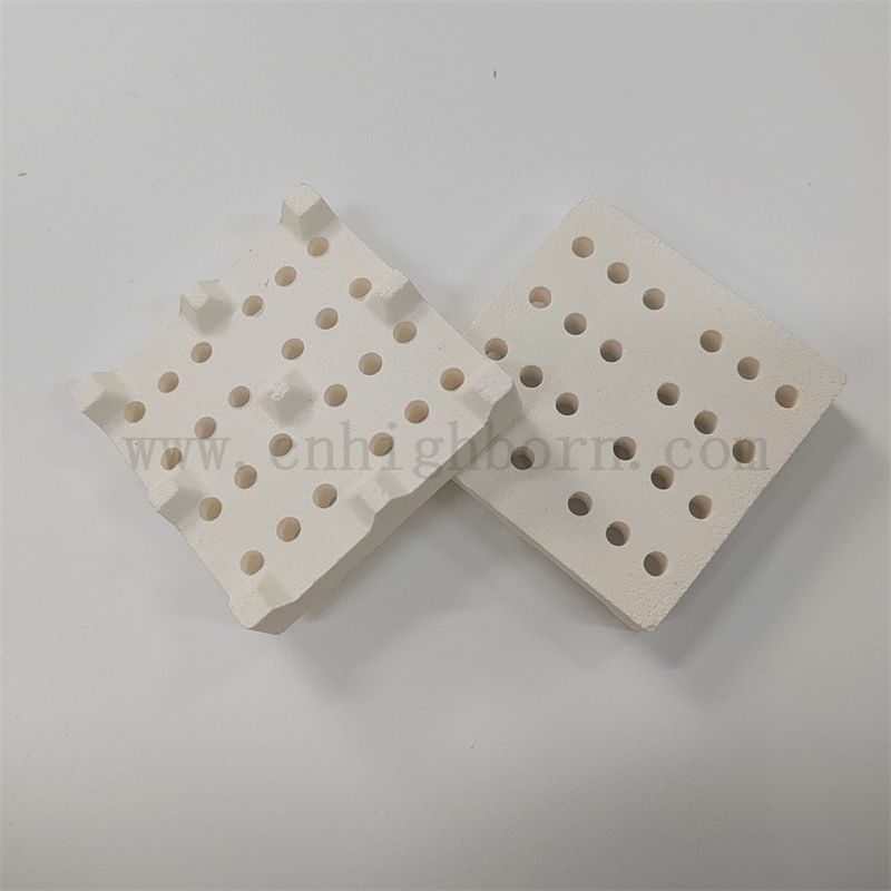 Refraktär unregelmäßig Cordierit Keramik -Blockisator -Verschleiß resistente Mullitenfuranzplatte