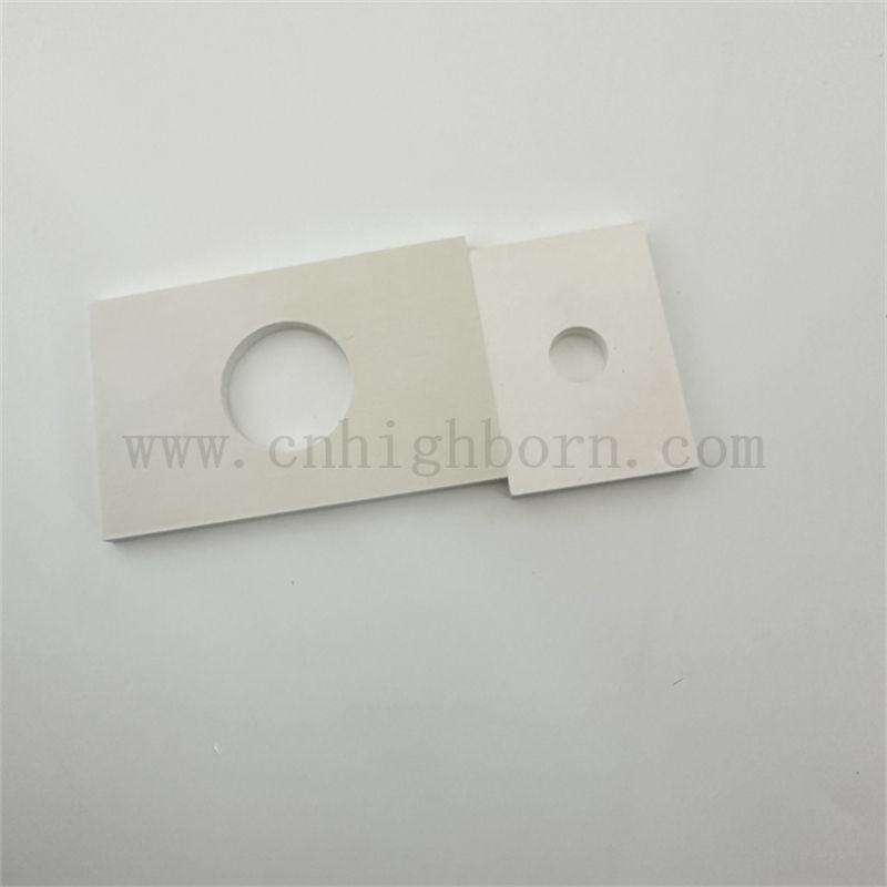 99% Bornitridplatte mit Loch Customized Bn Ceramic Unrevular Board