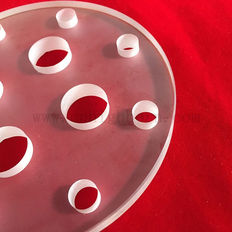 Laserbohrung kreisförmiger JGS2 Quarzglas Panel mit Loch