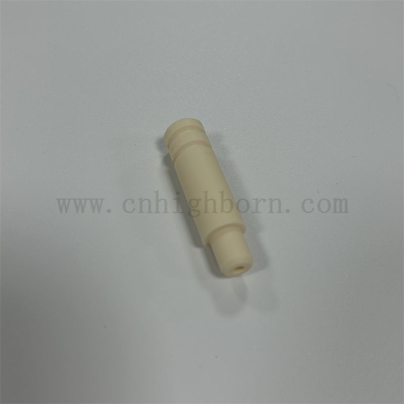 Elektrische Isolierpräzision 99 Aluminurchina Porzellan Al2o3 Keramikrohr mit Schritt