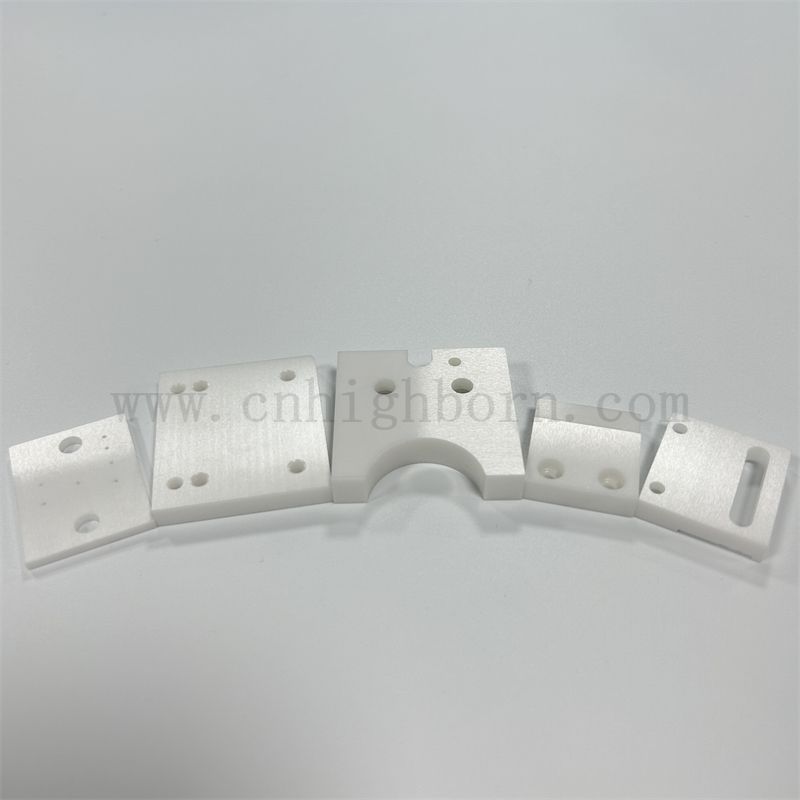 Unregelmäßige Plattenisolator von Oberflächenpolierzirkonia yttrium stabilisiertes ZRO2 -Keramikscheibe