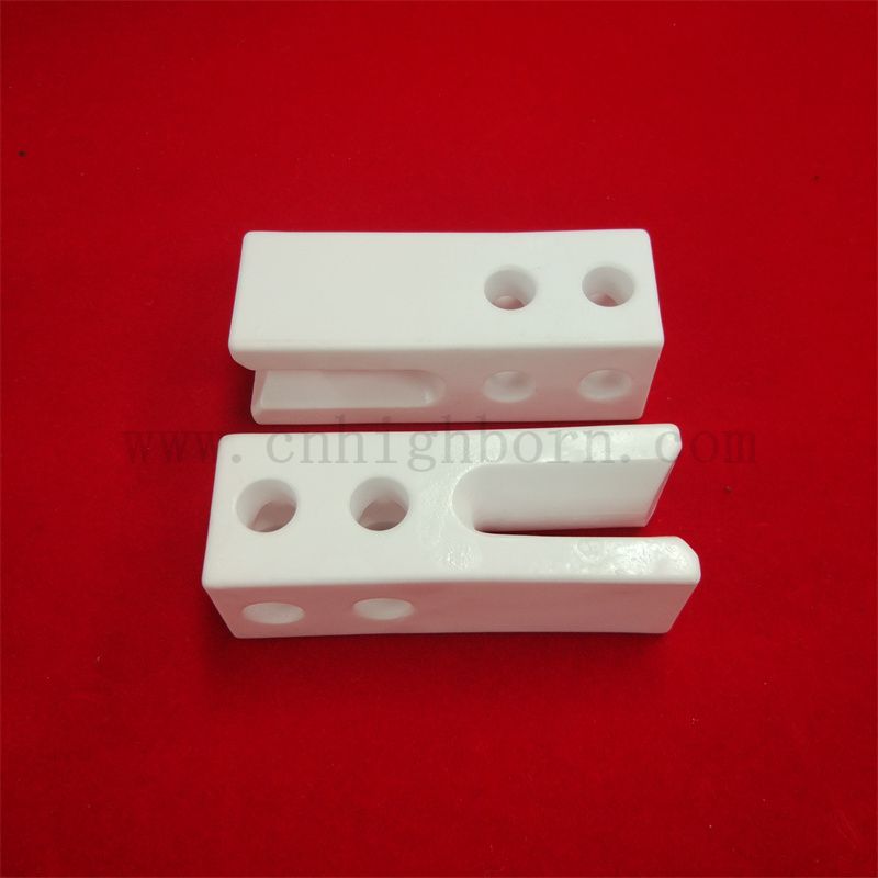 Verschleißresistenz 95% AL2O3 Alumina -Keramik -Isolierung Teil