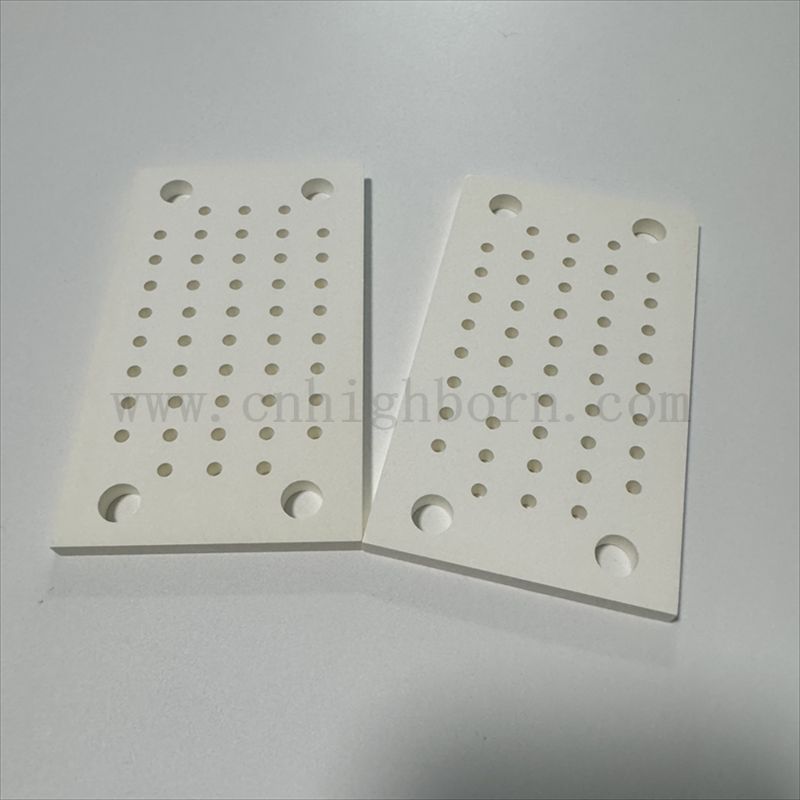 Wärme Stabilität Wärme Leitfähigkeit kubisch weiße Bornitridplatine BN -Platte mit Loch