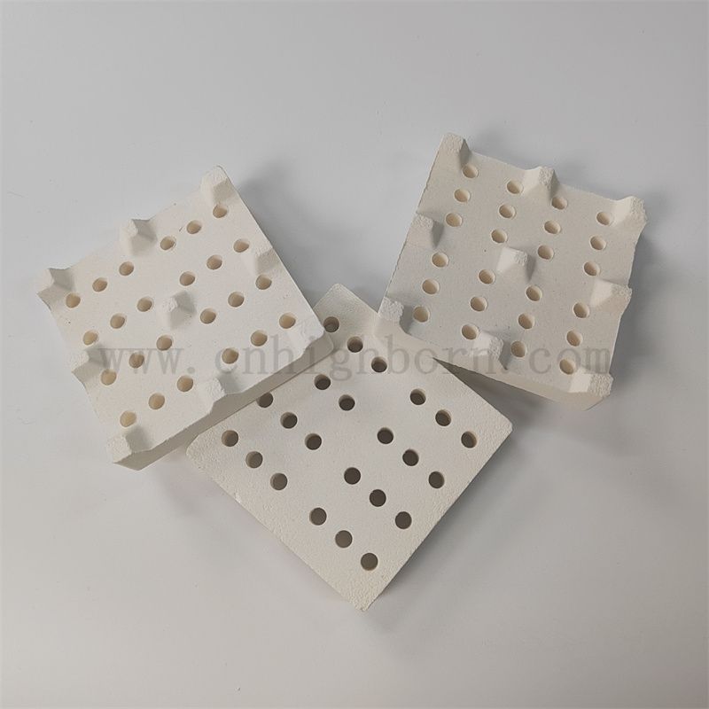 Refraktär unregelmäßig Cordierit Keramik -Blockisator -Verschleiß resistente Mullitenfuranzplatte