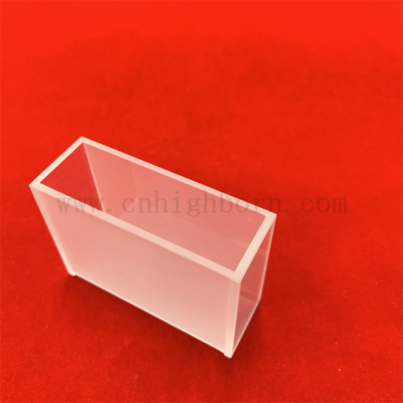 Laborutensilien Große Zelle 28,4 ml transparente Glaskuvetten hoher Präzisionszellenquarzkuvette für Colorimeter