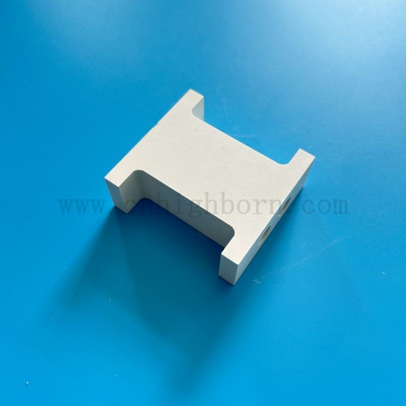 Fabrikversorgung kurzer Vorlaufzeit Bornitrid -Keramikblock mit Löchern