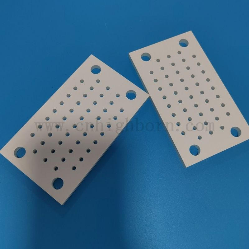 Easy Messable Bn Plate Bor Nitrid Ceramic Substrat mit Laserbohrlöchern