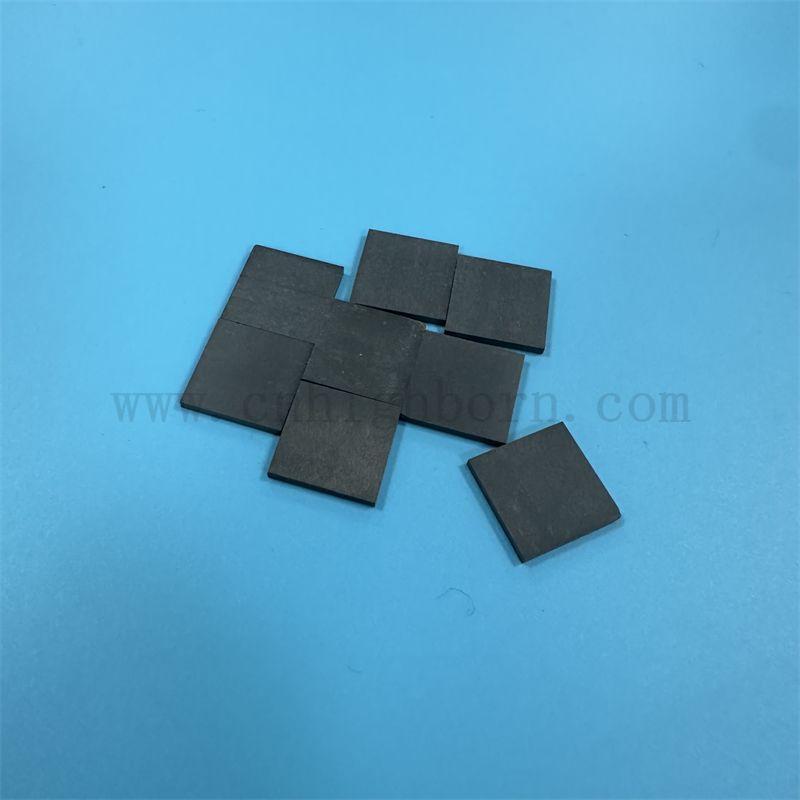 Customisierte schwarze Zirkonia unregelmäßige Tafel -Isolator ZRO2 Keramikplatte