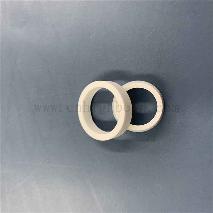 Maßgeschneiderter hochharter Aluminiumoxid-Keramik-Schutzzyklus-Dichtungsring aus 95 % AL2O3