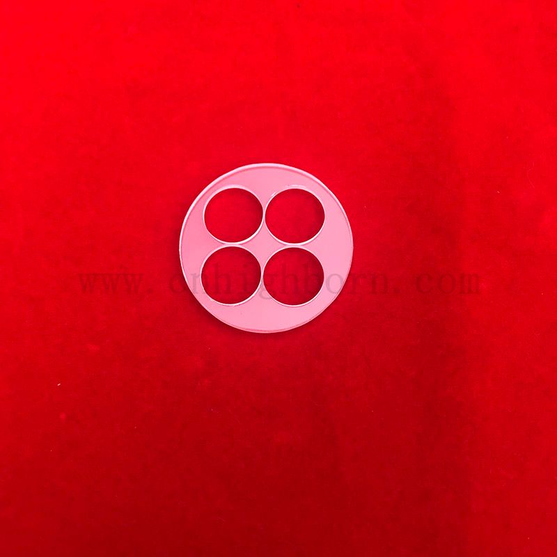 Angepasste frostierte undurchsichtige Quarzglasscheibenfenster mit Löchern