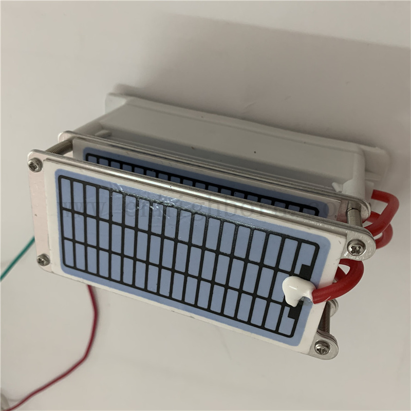 Tragbares Auto -Luftreinigungs -Keramikplatten -Ozongeneratormodul